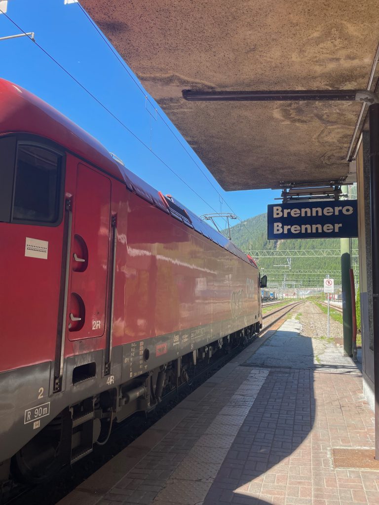 Interrail treno fermata stazione Brennero